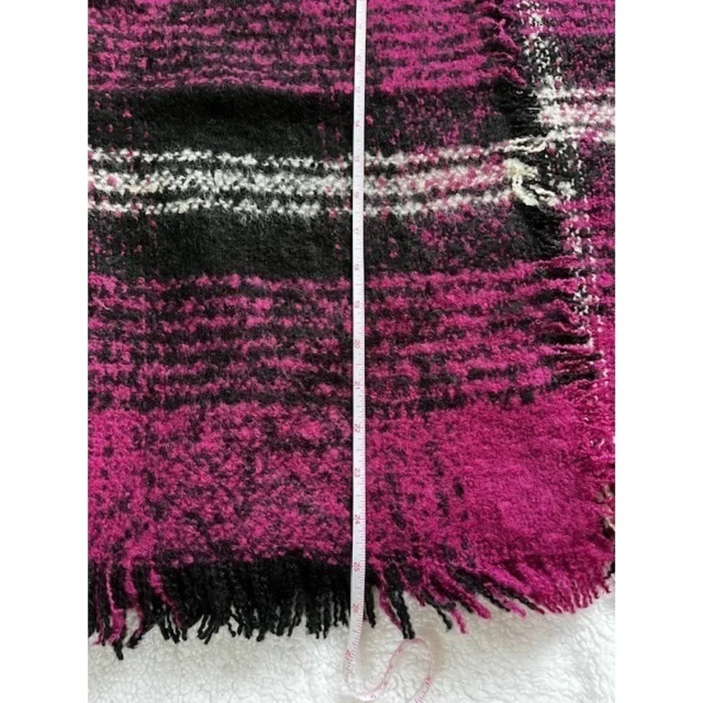 Max Edition Women's Poncho L/XL Burgundy Plaid Cowl Neck Fringe Cozy Wrap casual